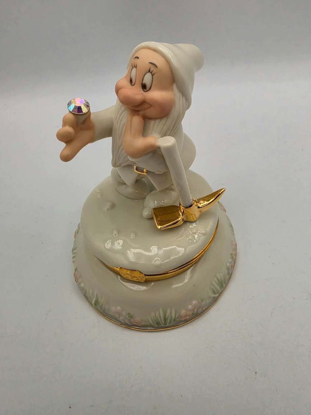 Lenox Bashful Treasure Box Disney Snow White Figurine Charm